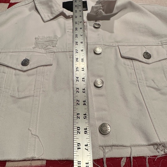 Refuge White Distressed Jean Jacket - Picture 8 of 11